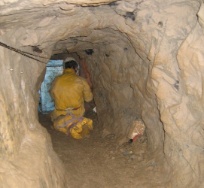 Tunnel beim Siphon mit Türe